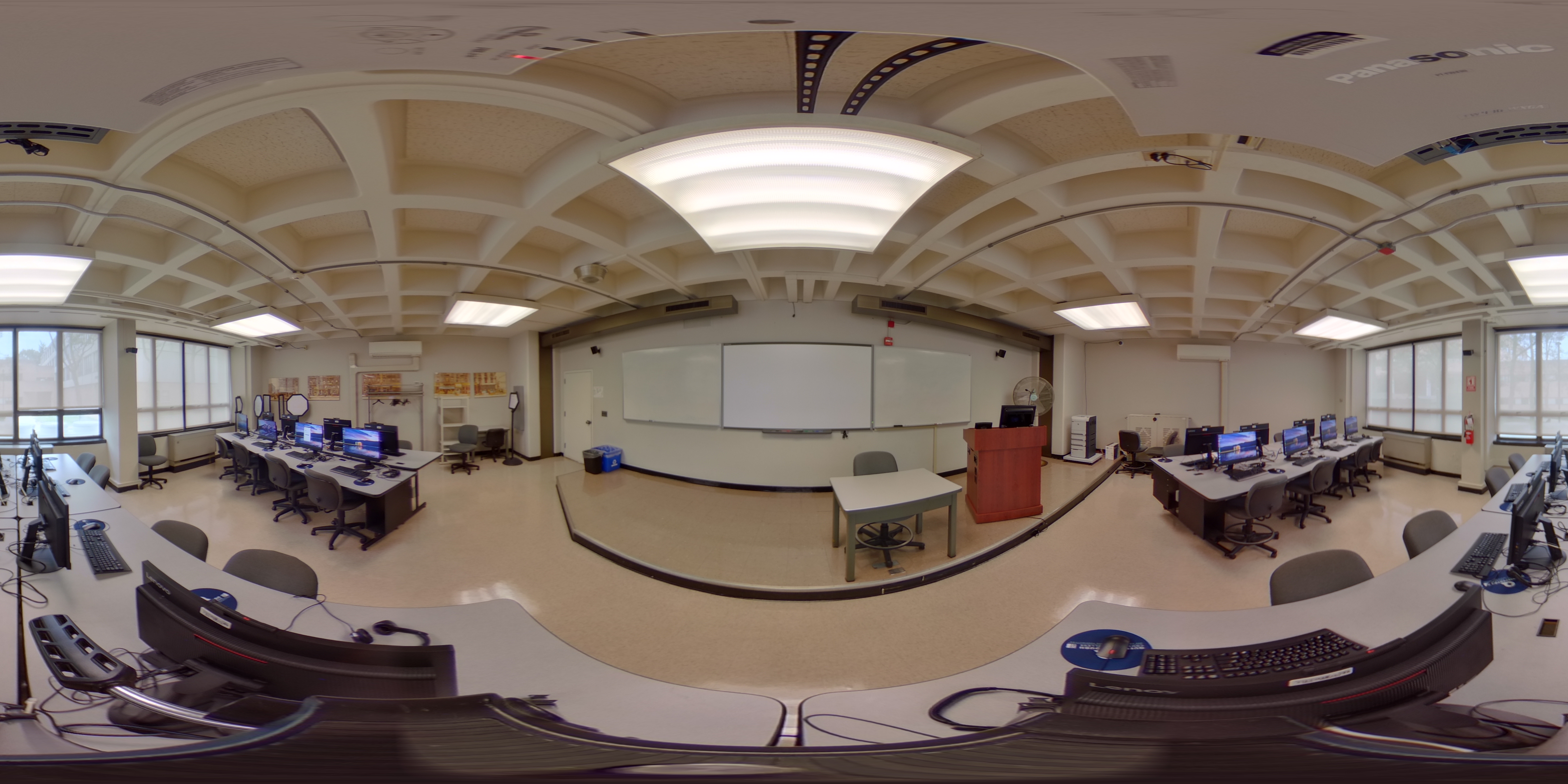 360 photo of L-117F