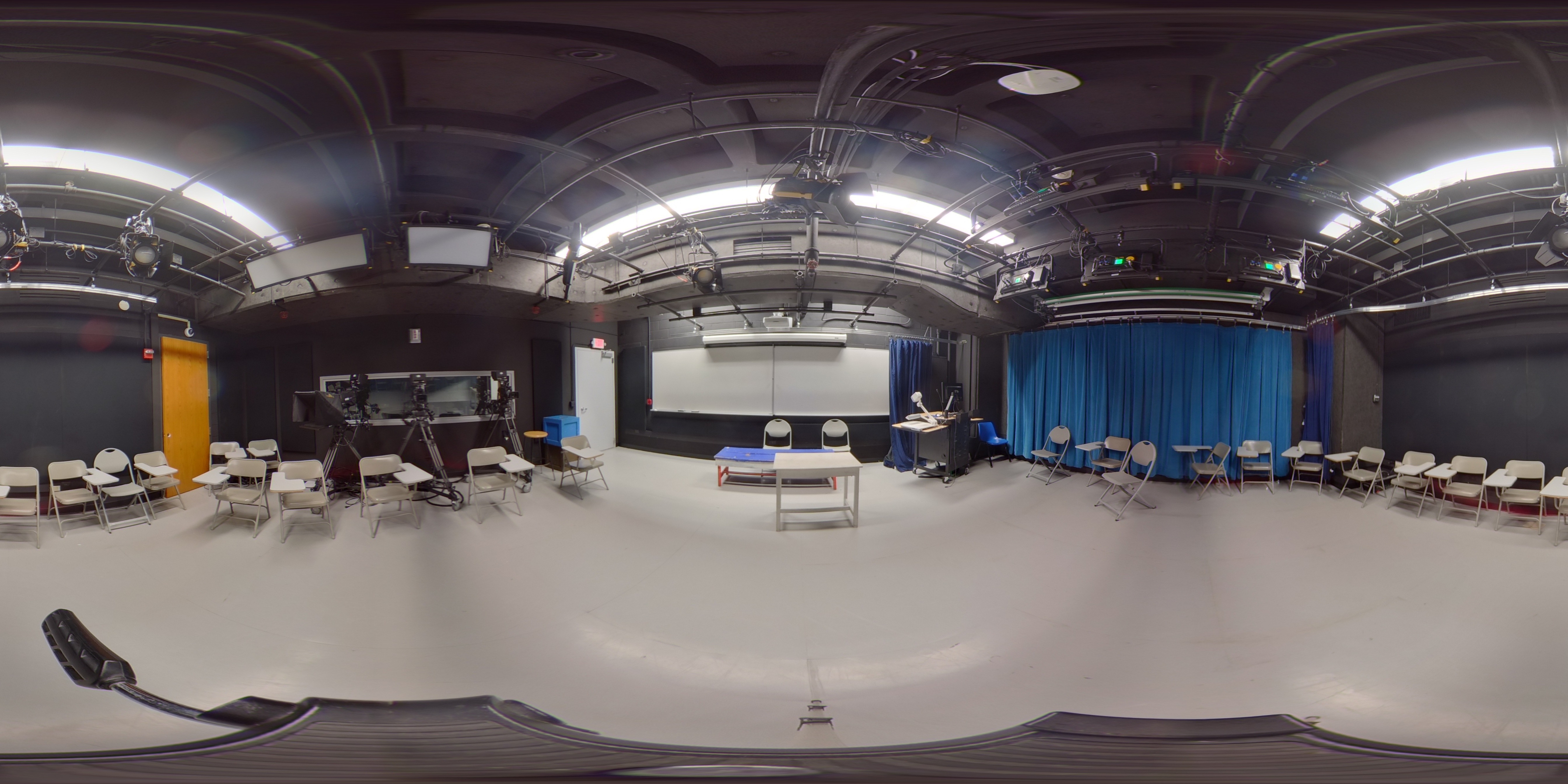 360 photo of LB-03